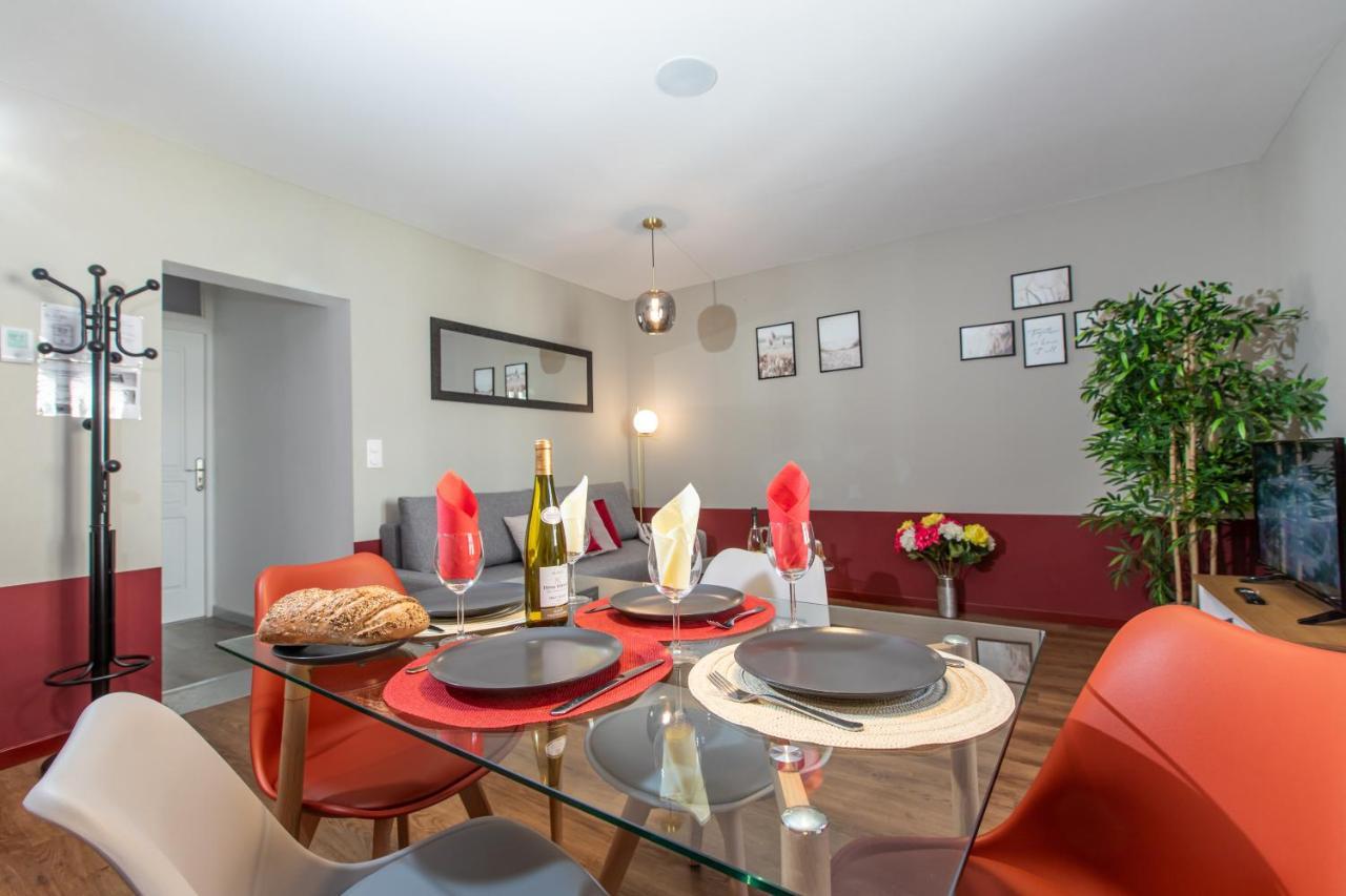 Le Red St Leon : Lit Queen Size * Wifi * Ideal Couple Кольмар Экстерьер фото