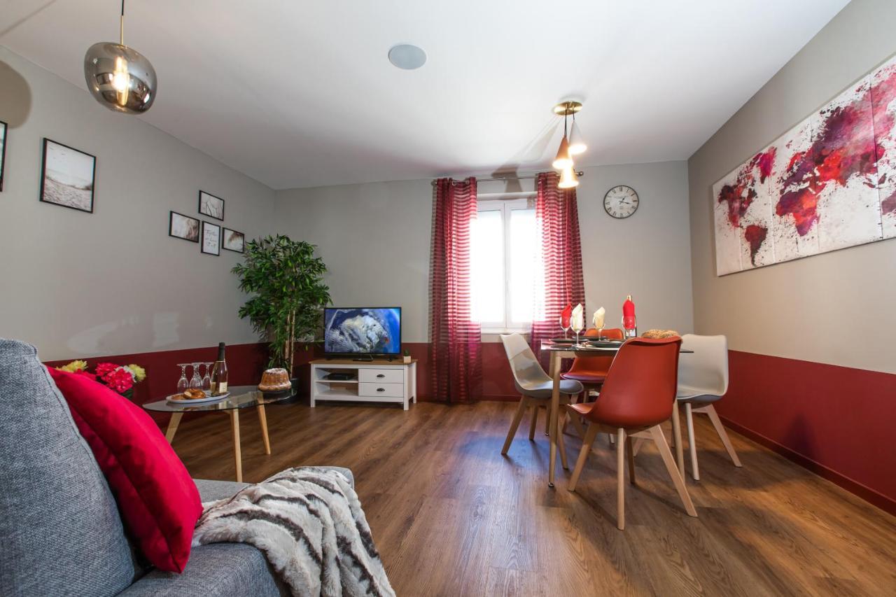 Le Red St Leon : Lit Queen Size * Wifi * Ideal Couple Кольмар Экстерьер фото