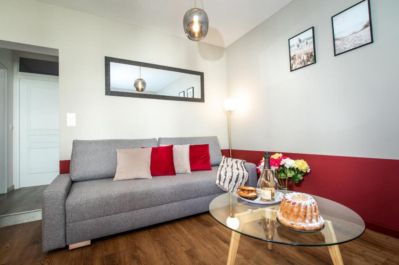 Le Red St Leon : Lit Queen Size * Wifi * Ideal Couple Кольмар Экстерьер фото